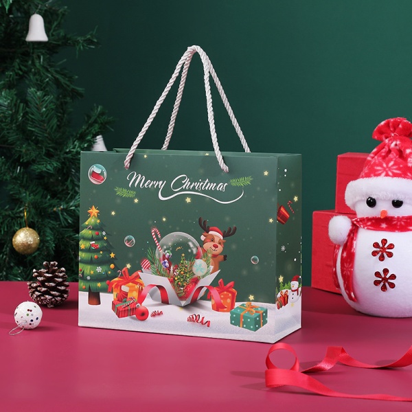 Paket podarochnyy Snax Merry Christmas 20x18x10