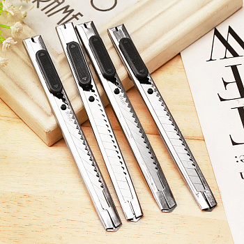 Канцелярский нож Snax SX-01