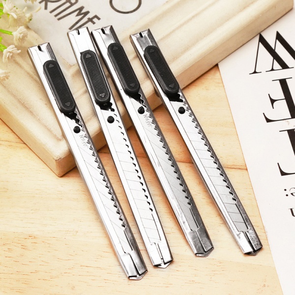 Kantselyarskiy nozh Snax SX-01