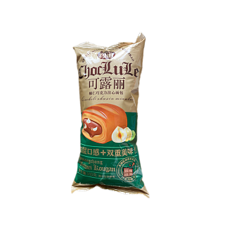 Булочка Date с шоколадной начинкой и лесным орехом