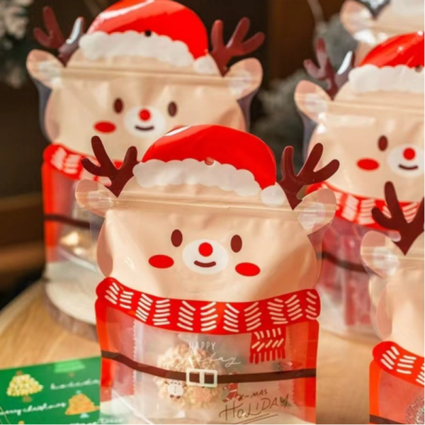 Paket podarochnyy Snax Merry Christmas 15x6x22cm