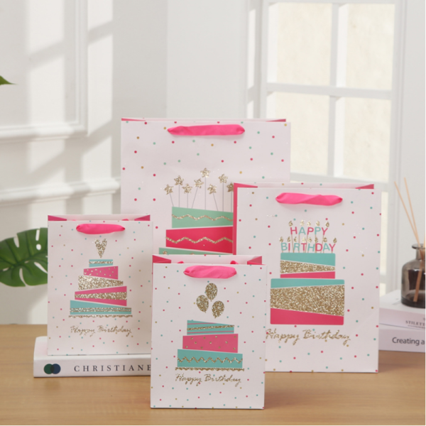 Paket podarochnyy Snax Happy Bisthday 7043 25x32x11