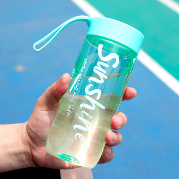 Butylka Yokee Sunshine glyantsevaya 600ml