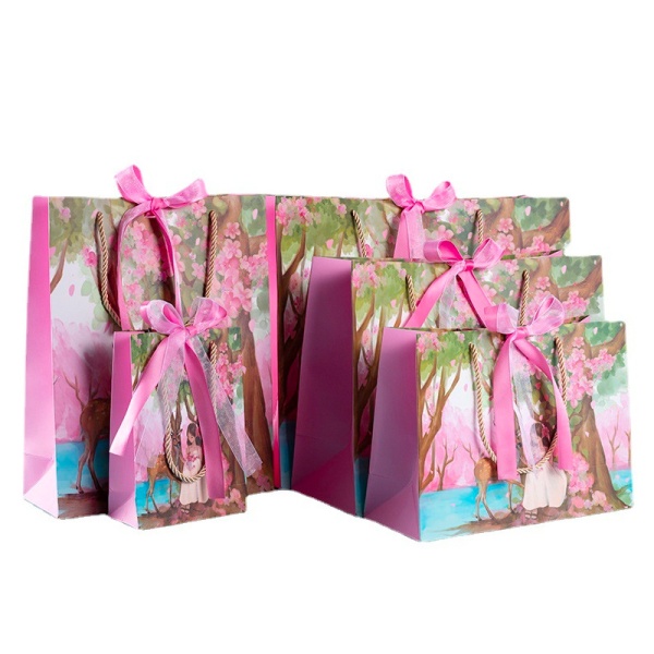 Paket podarochnyy Yokee Deer 32*25sm