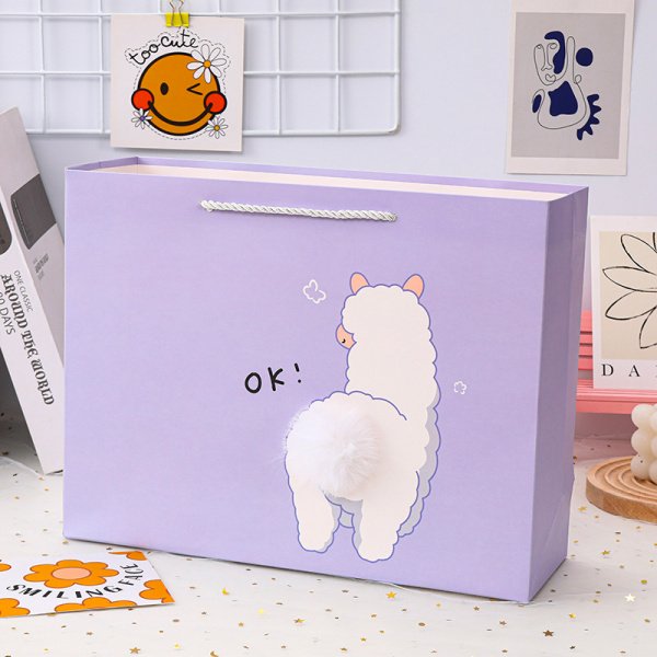 Paket podarochnyy Yokee Y-0689 Lama 19,5*14,5sm