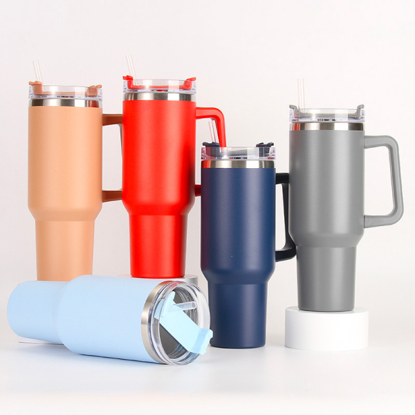 Termostakan Yokee Y-03 seryy 1250ml