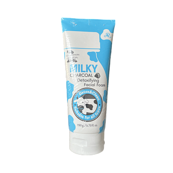 Пенка для умывания AR молочная с углем 190г