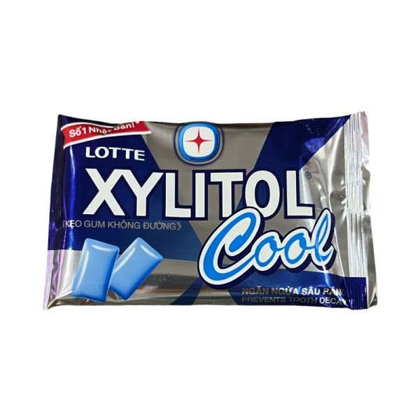Zhevatelnaya rezinka Lotte Xylitol prokhladnaya osvezhayushchaya myata 11,6g